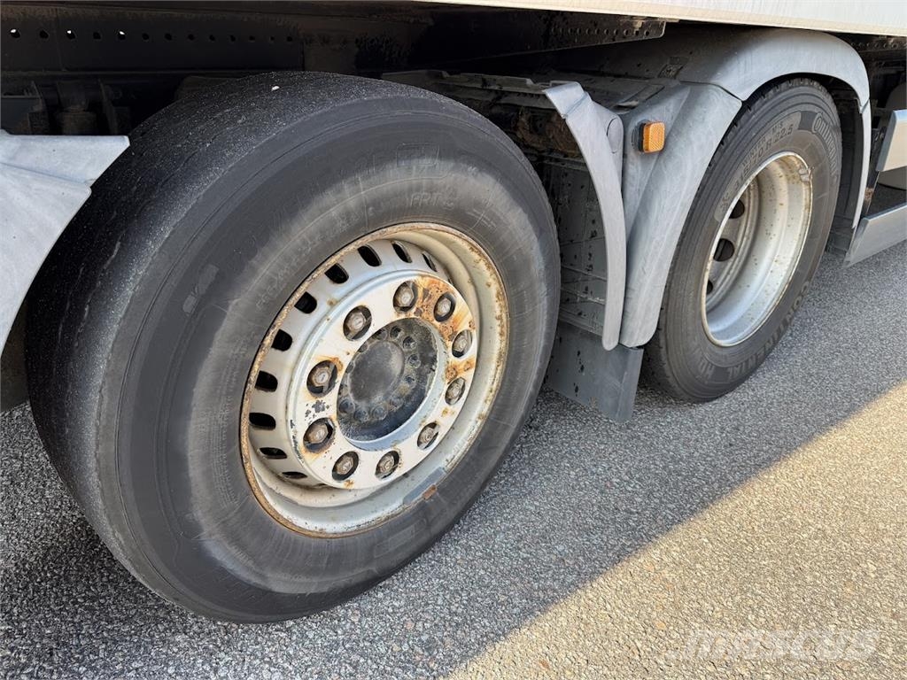 MAN TGX 26.500 Isotermos y frigoríficos