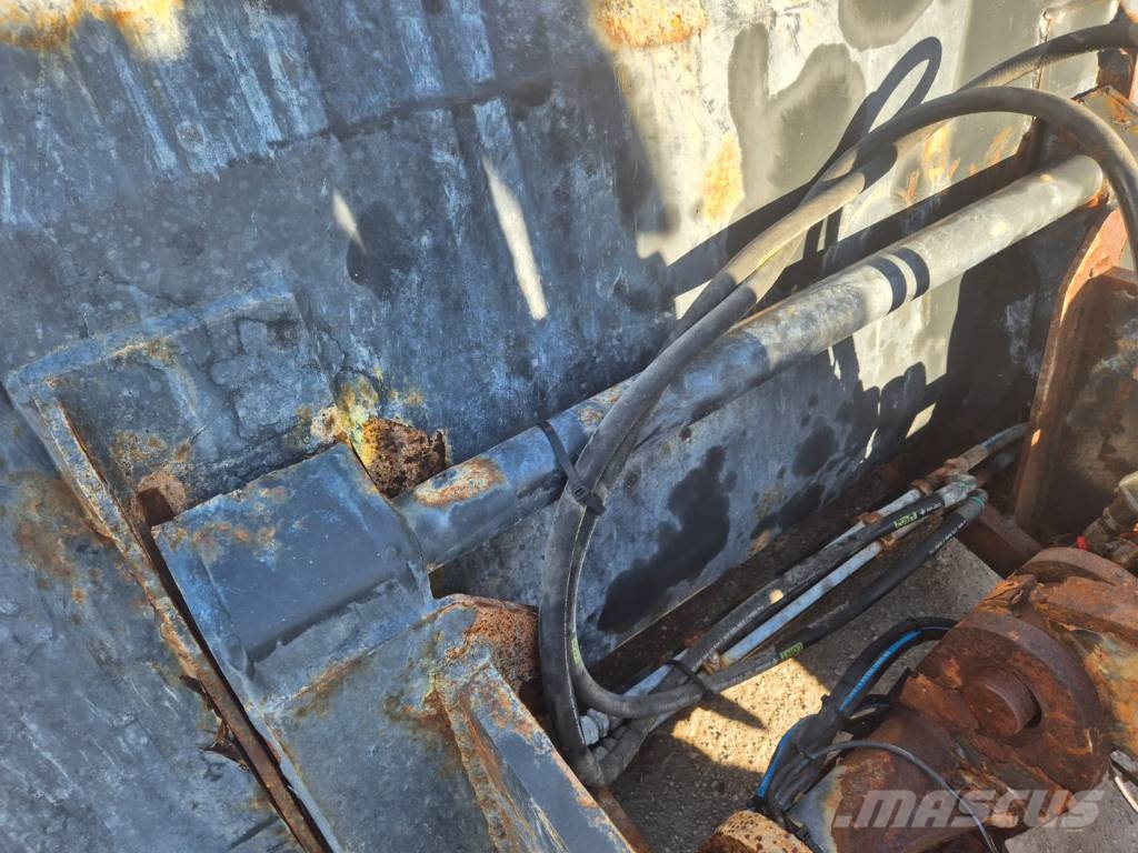 New Holland W 80 C Pyöräkuormaajat