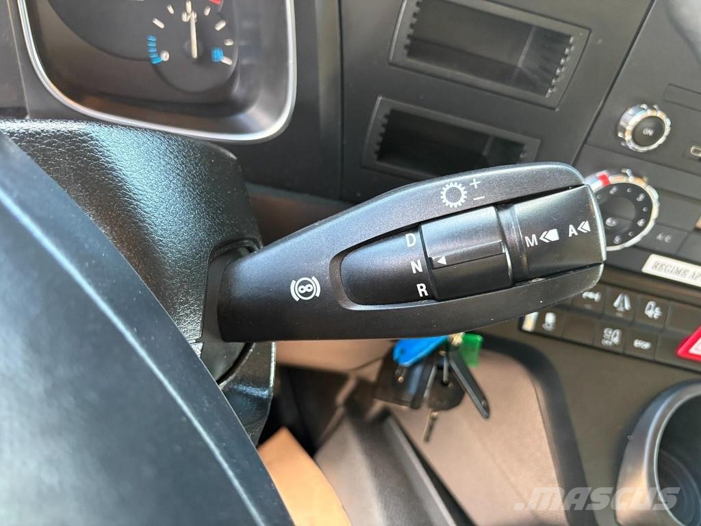 Mercedes-Benz Actros 1846 + 9x in stock 牵引车