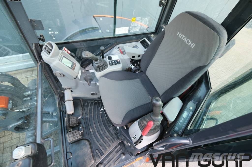 Hitachi ZX 55 U-6 CLR | 2022 | 905h | A/C Mini kotrók < 7t