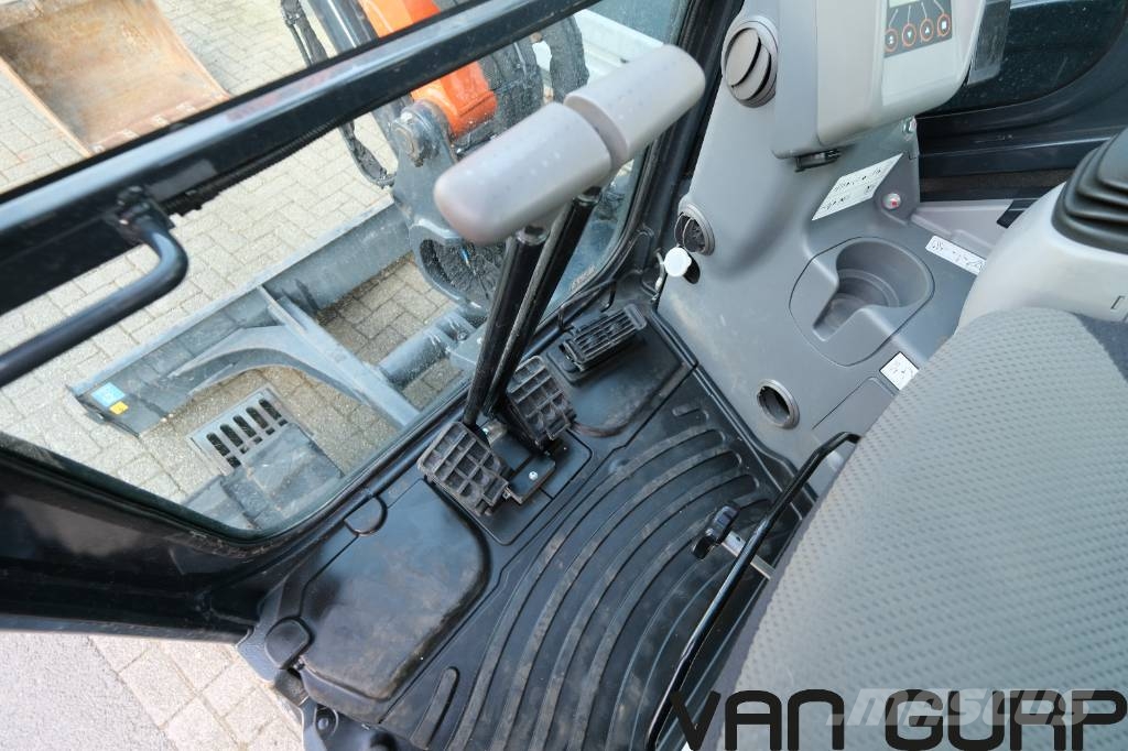 Hitachi ZX 55 U-6 CLR | 2022 | 905h | A/C Mini kotrók < 7t