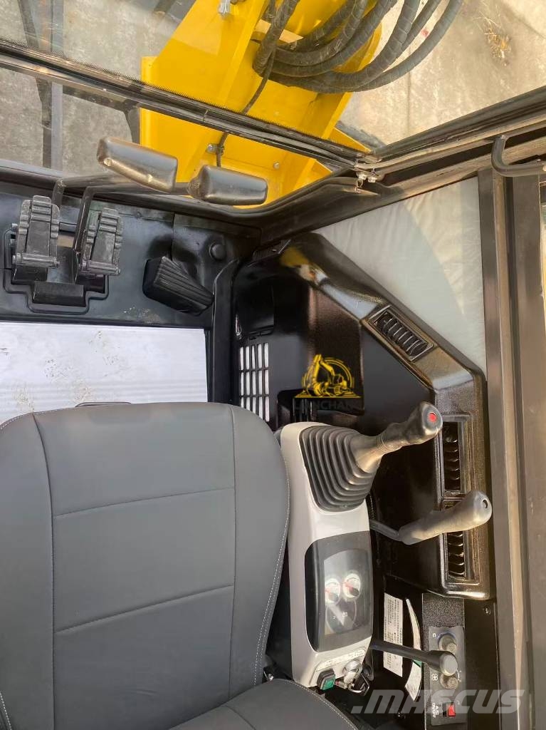 Komatsu 56 حفارات صغيرة أقل من 7 طن (حفارات صغيرة)