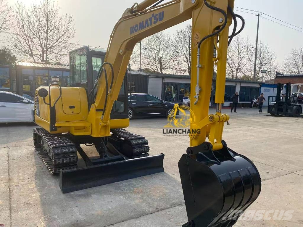 Komatsu 56 حفارات صغيرة أقل من 7 طن (حفارات صغيرة)