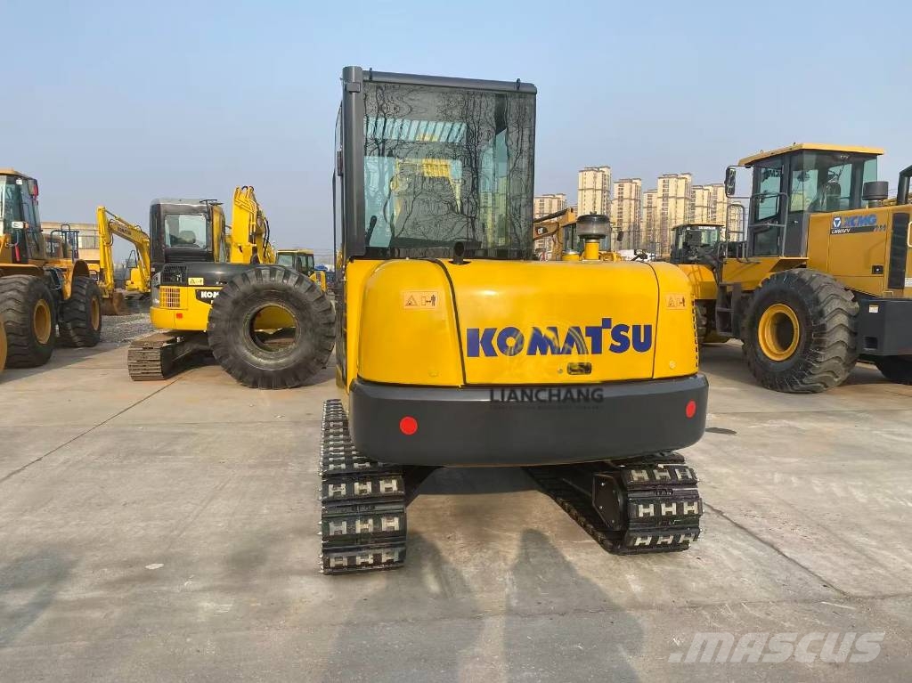 Komatsu 56 حفارات صغيرة أقل من 7 طن (حفارات صغيرة)