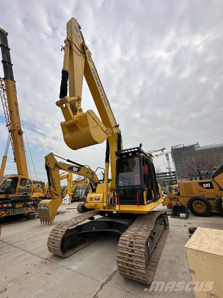 Komatsu PC 220-8 Gravemaskiner på larvebånd