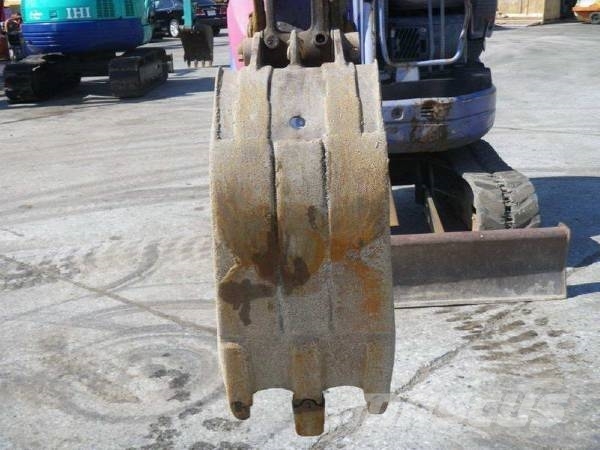 Komatsu PC30UU-3 Εκσκαφάκι (διαβολάκι) < 7t