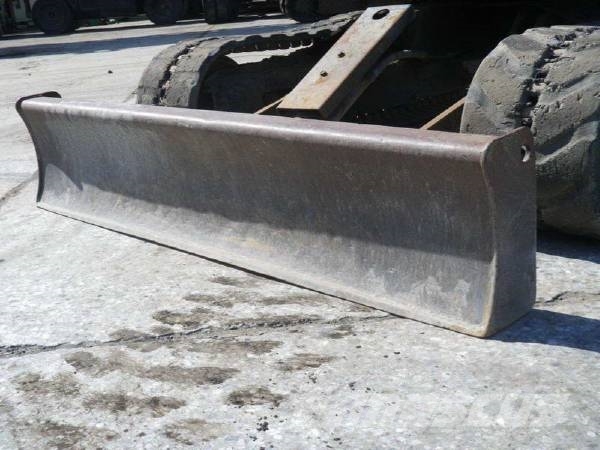 Komatsu PC30UU-3 Εκσκαφάκι (διαβολάκι) < 7t