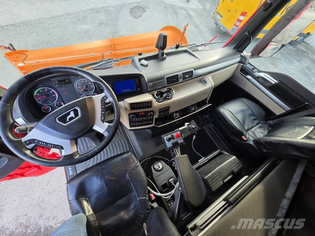 MAN TGX 26.580 Tipper trucks