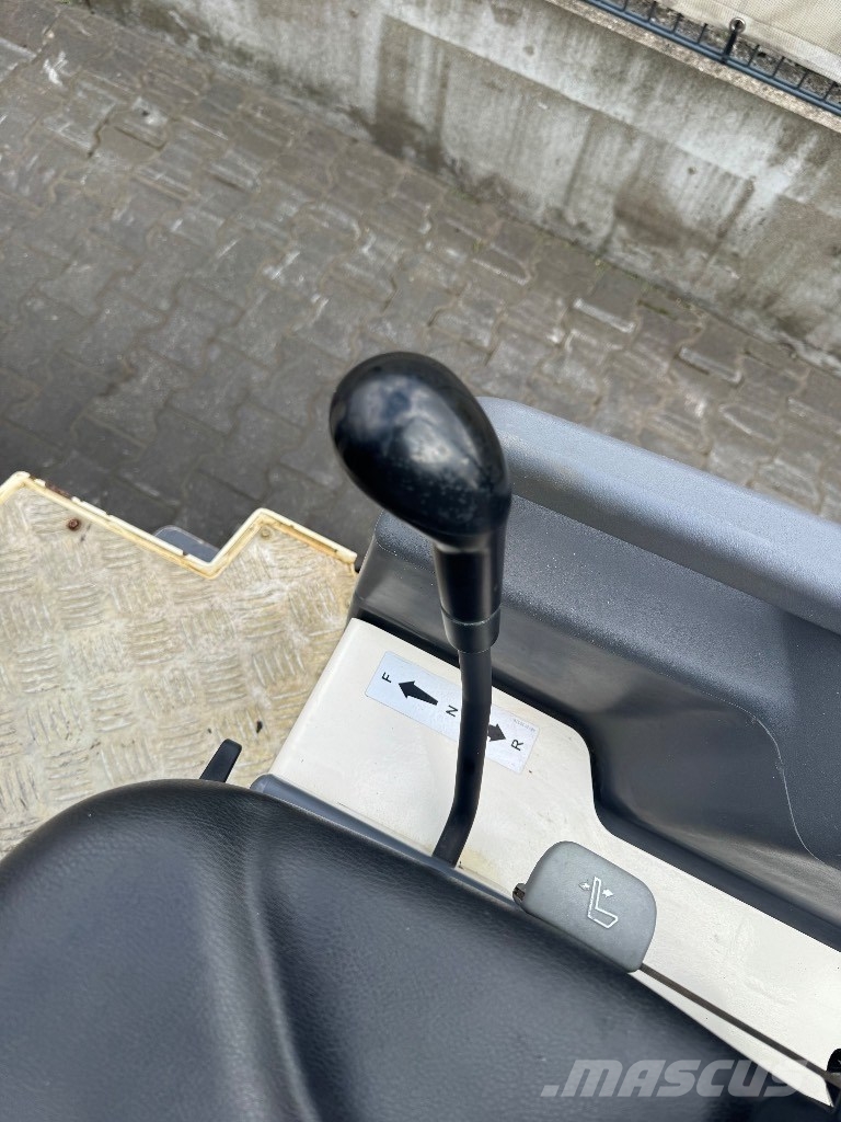 Dynapac CC 1200 VI 雙輪滾壓機