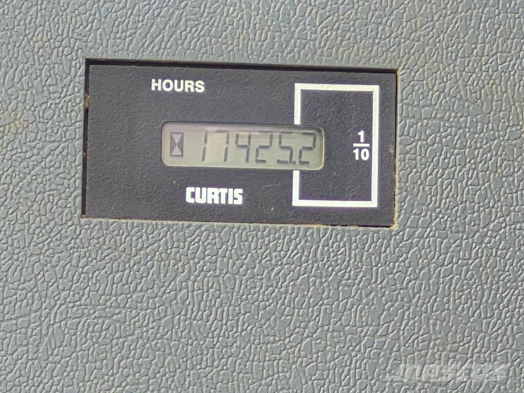 Hyundai HX 300 대형 굴삭기 29톤 이상