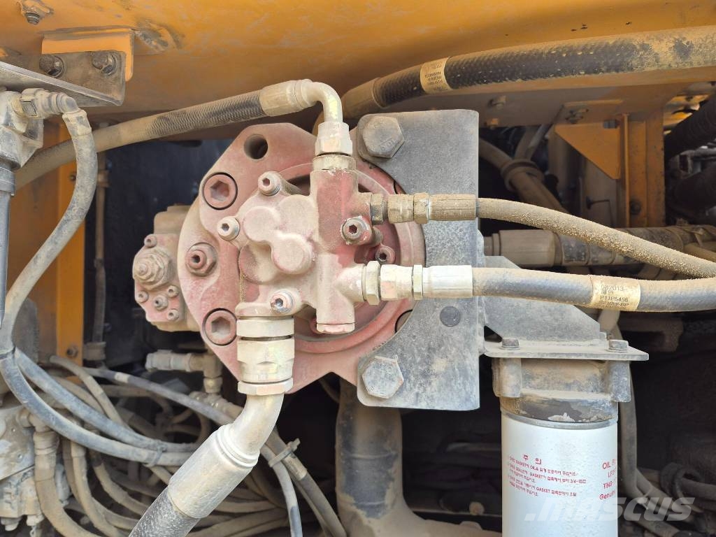 Hyundai HX 300 대형 굴삭기 29톤 이상