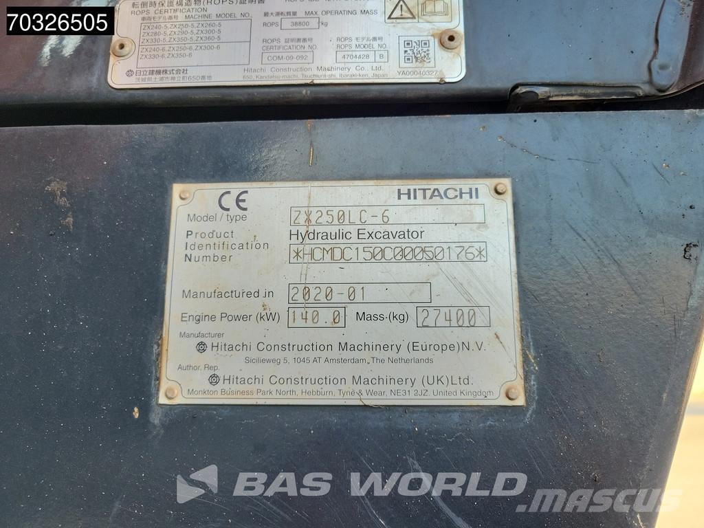 Hitachi ZX250 LC -6 حفارات زحافة