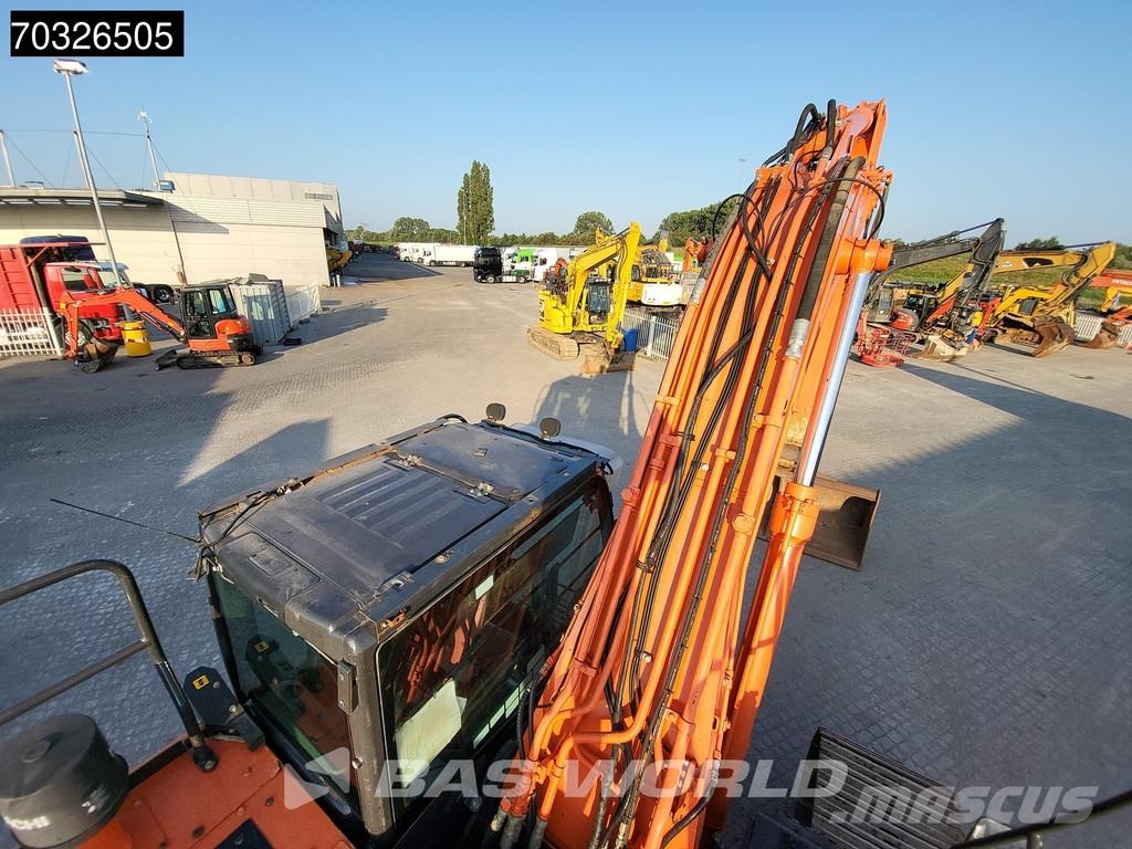 Hitachi ZX250 LC -6 Kāpurķēžu ekskavatori