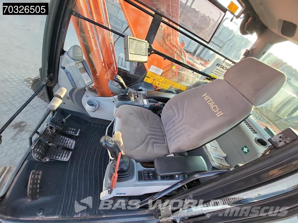 Hitachi ZX250 LC -6 Kāpurķēžu ekskavatori