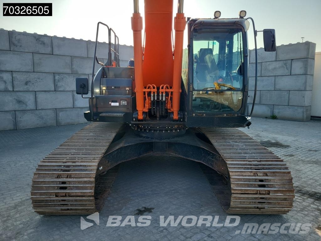 Hitachi ZX250 LC -6 حفارات زحافة