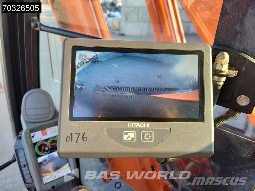 Hitachi ZX250 LC -6 Kāpurķēžu ekskavatori
