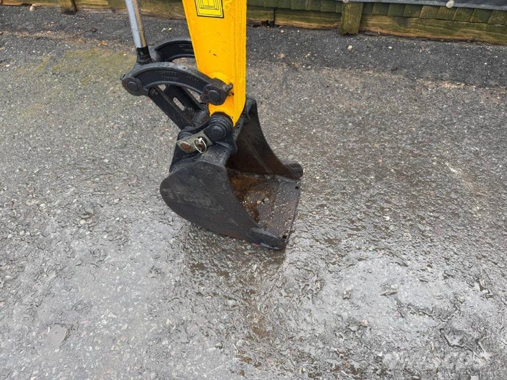 JCB 16 C-1 حفارات صغيرة أقل من 7 طن (حفارات صغيرة)