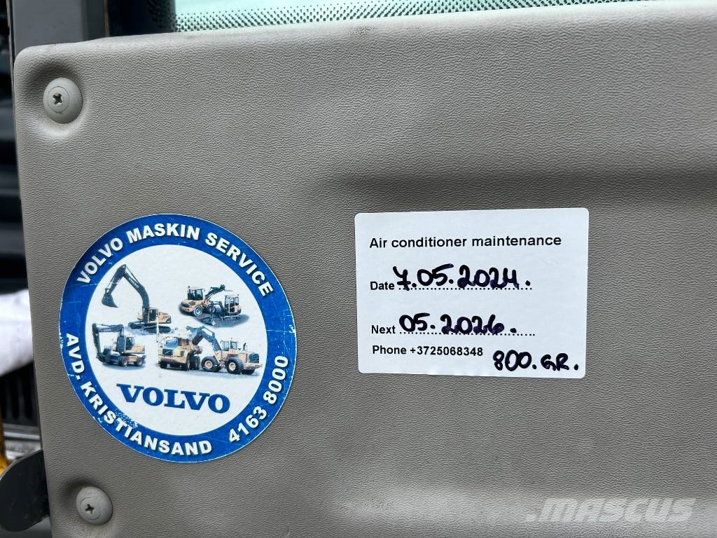 Volvo ECR 235 E L Bageri guseničari