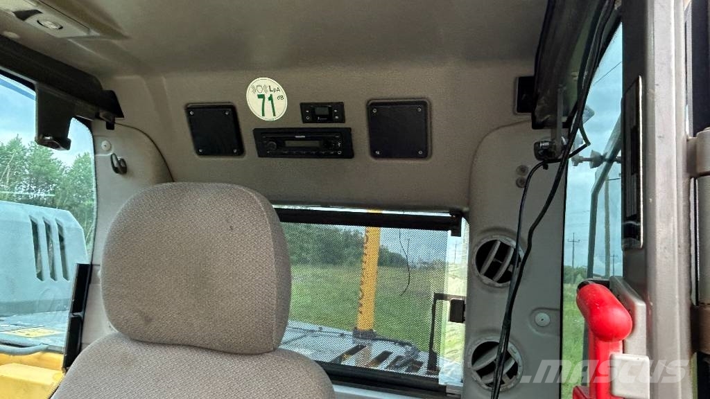 Volvo ECR 235 E L Bageri guseničari