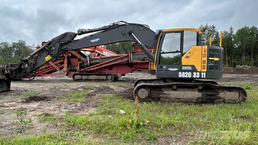 Volvo ECR 235 E L Bageri guseničari