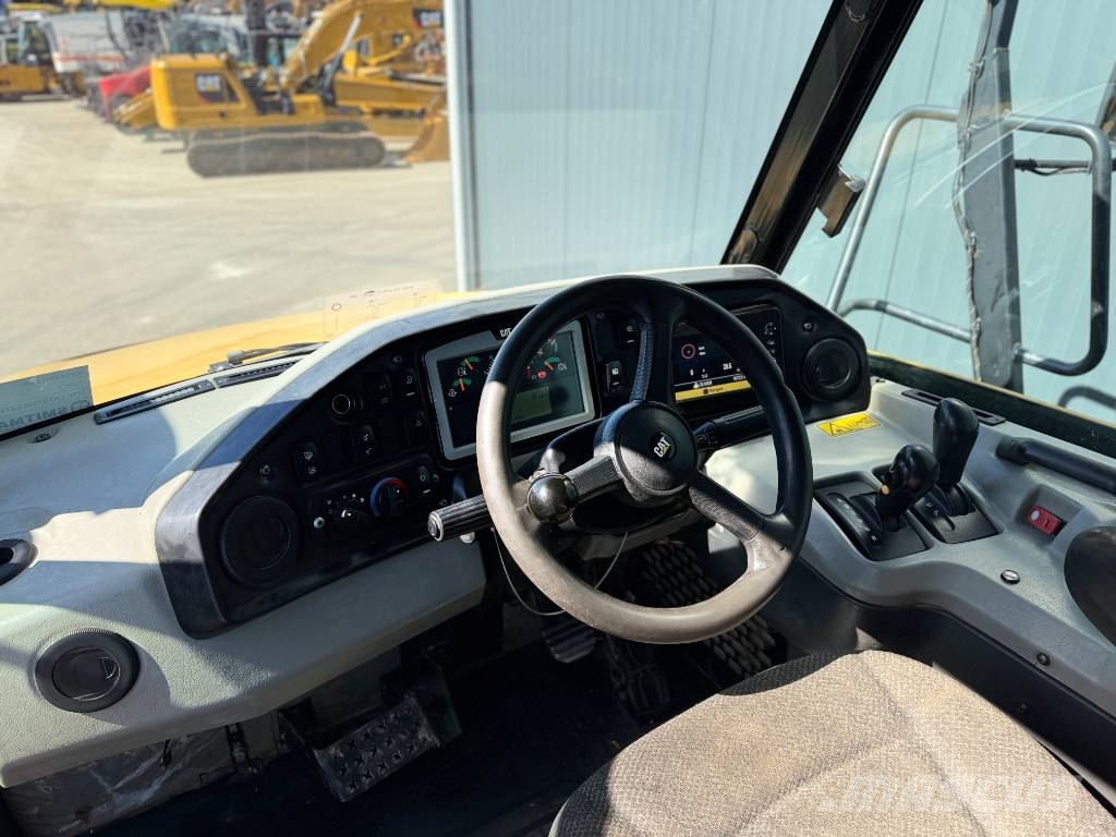 CAT 730C2 Belden kirma kaya kamyonu