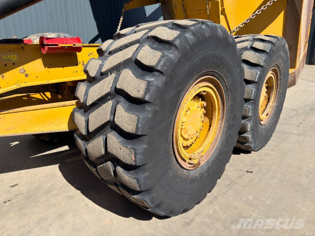 CAT 730C2 Belden kirma kaya kamyonu