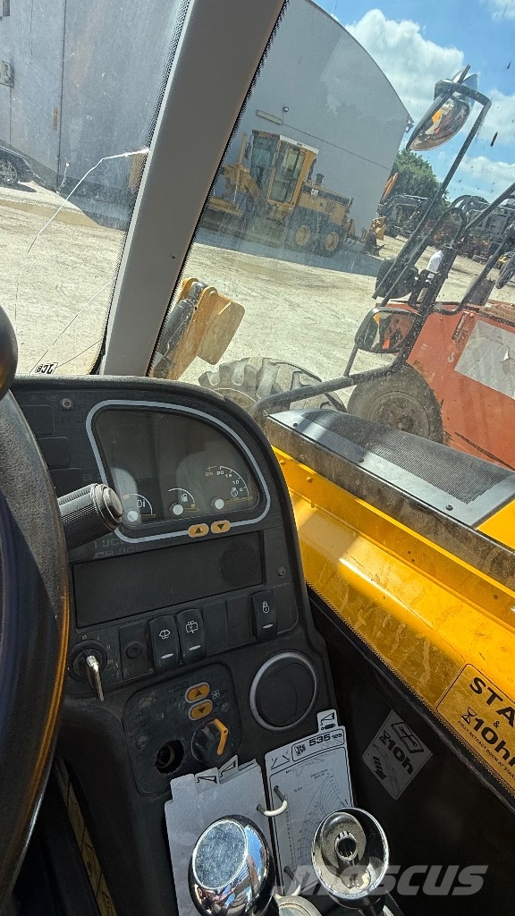 JCB 535-125 Teleskopiniai krautuvai žemės ūkiui