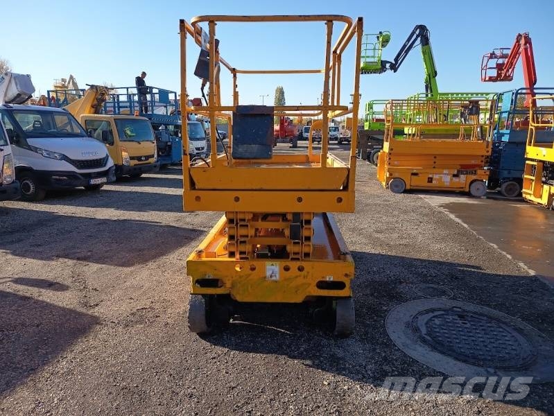 Haulotte Compact 10 - 10m, electric رافعات مقصية الشكل