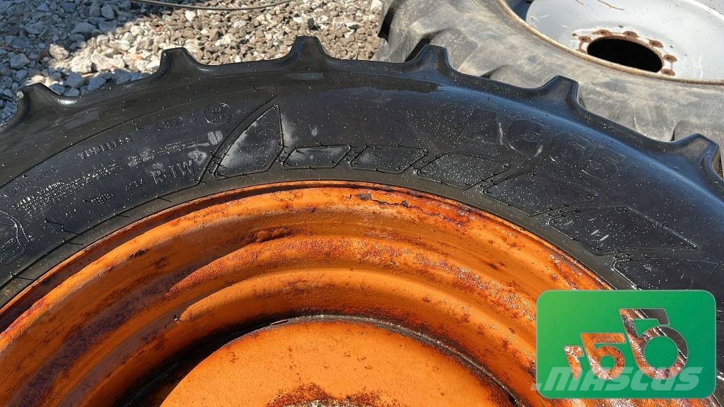 Fendt 926 Vario Front wheel Rim Tire 540/65R30 Шины и колёса
