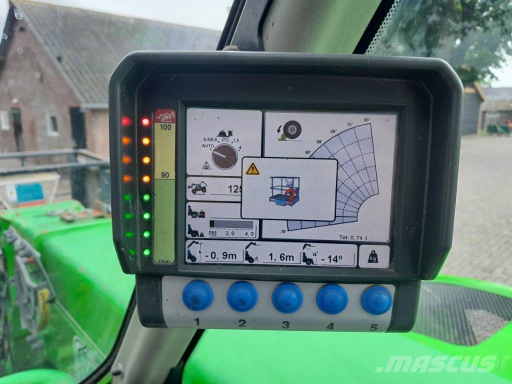 Merlo P 40.17 | with Manbasket and Remote Control Telescopic handlers