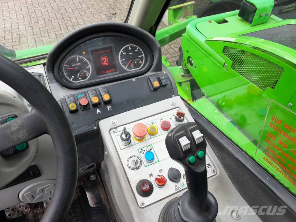 Merlo P 40.17 | with Manbasket and Remote Control Telescopic handlers