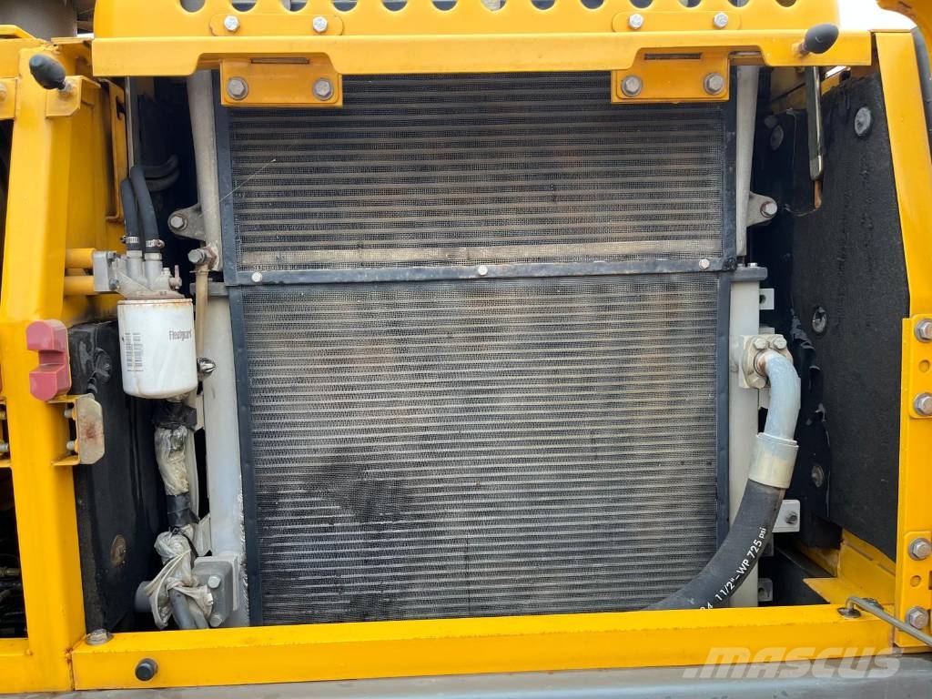 Volvo EC 210 B LC Rupsgraafmachines