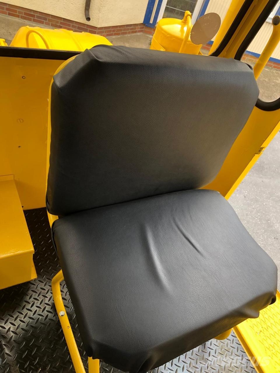 Kirovets K700A V8 Traktorit