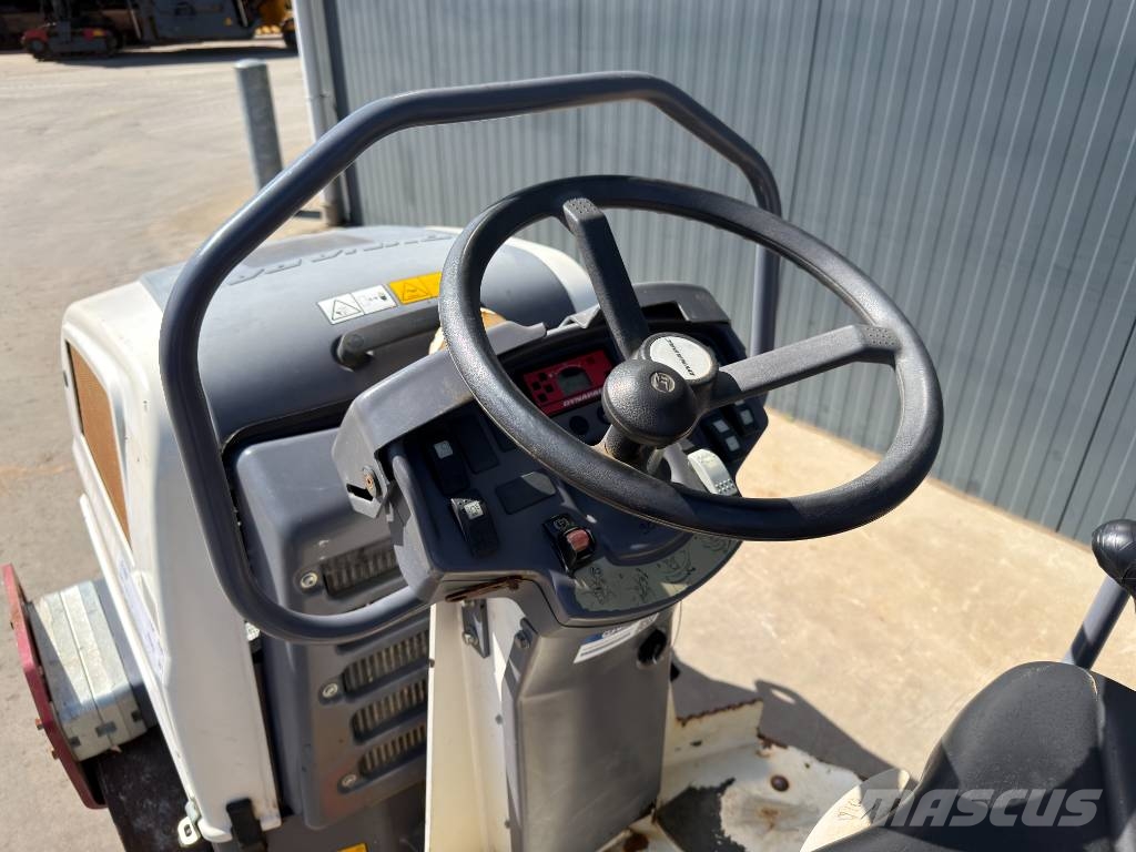 Dynapac CC1000 Tandemrullid