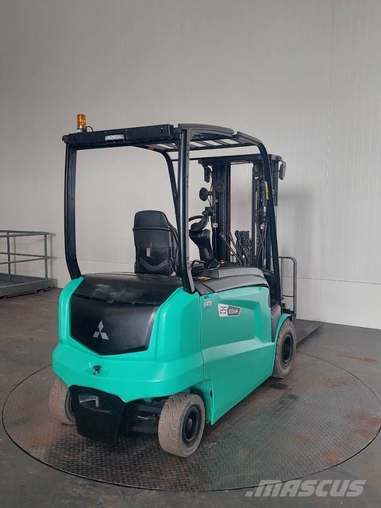 Mitsubishi FB25N Heftruck Sähkötrukit