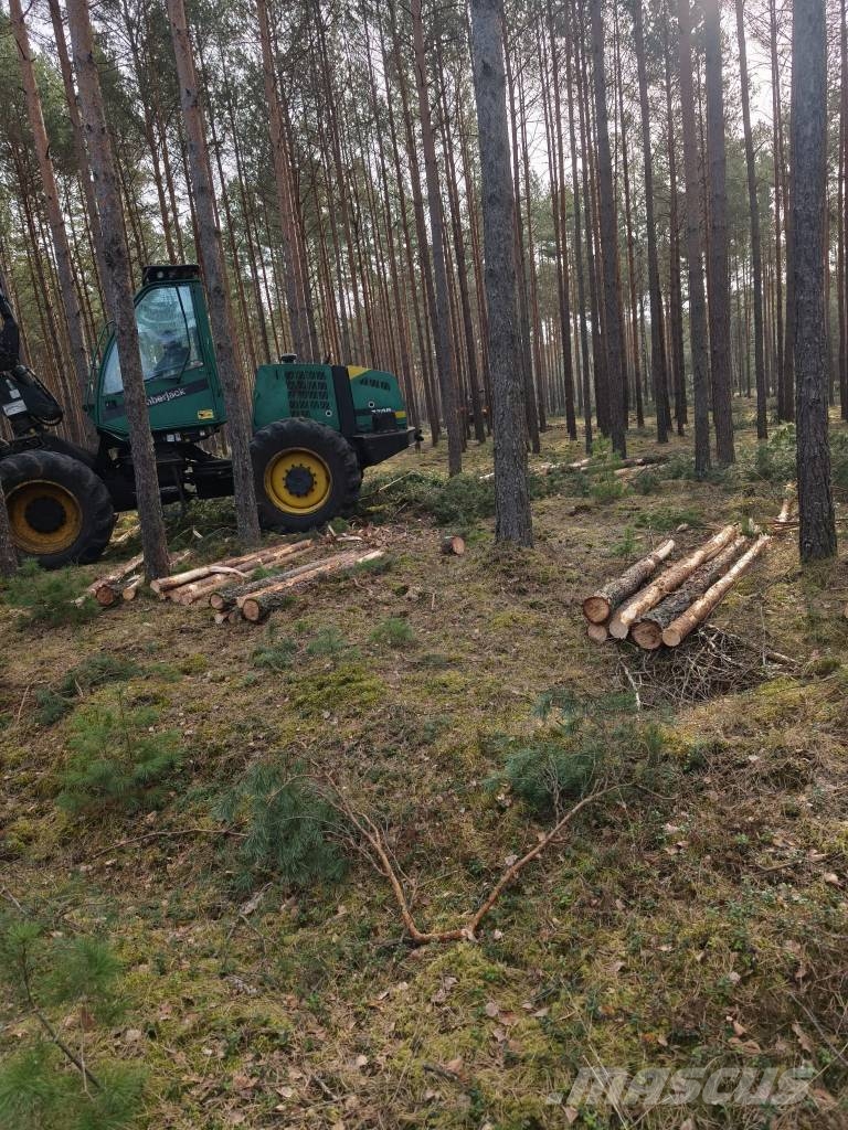 John Deere 770 D Harvesters