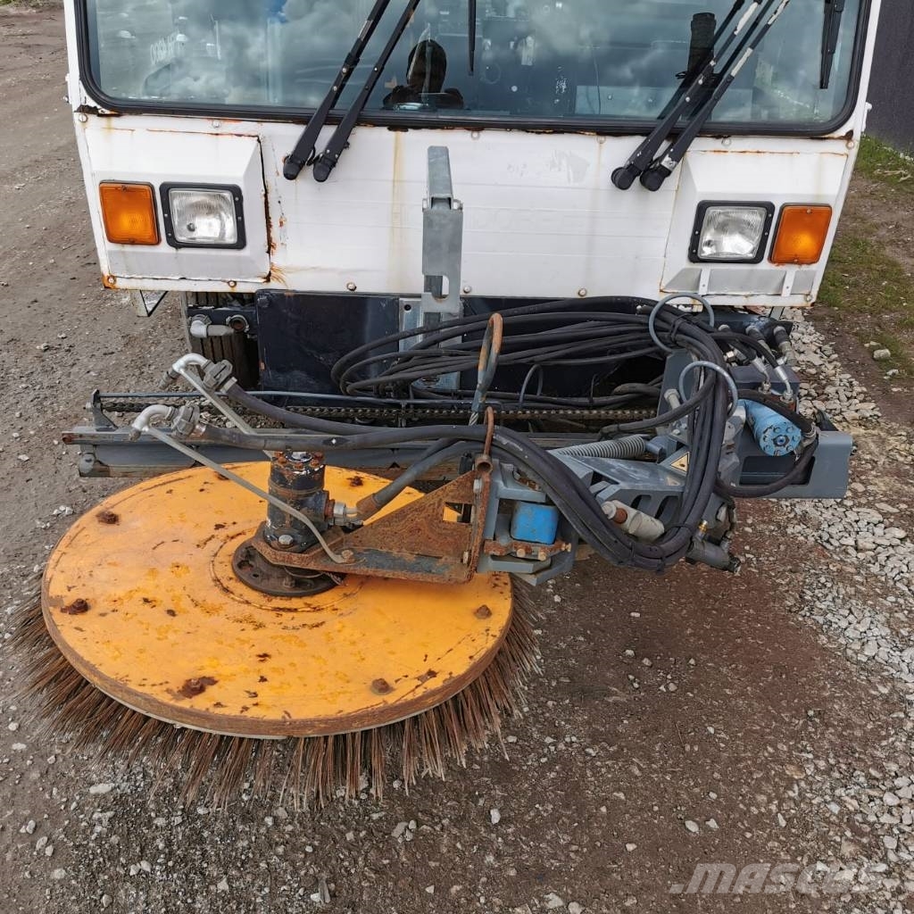 Mfh 4200 Lakaisukoneet