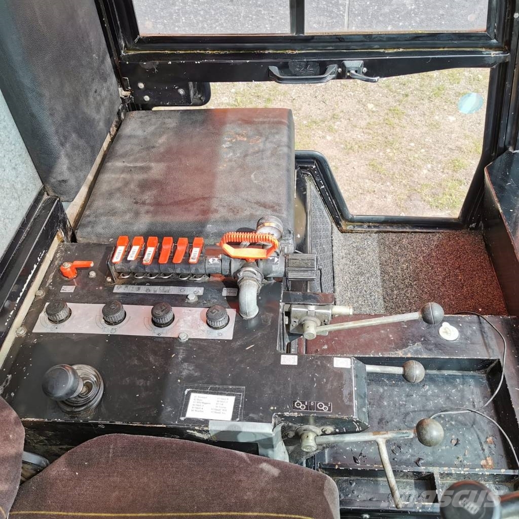 Mfh 4200 Lakaisukoneet