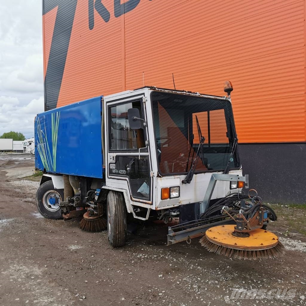 Mfh 4200 Lakaisukoneet