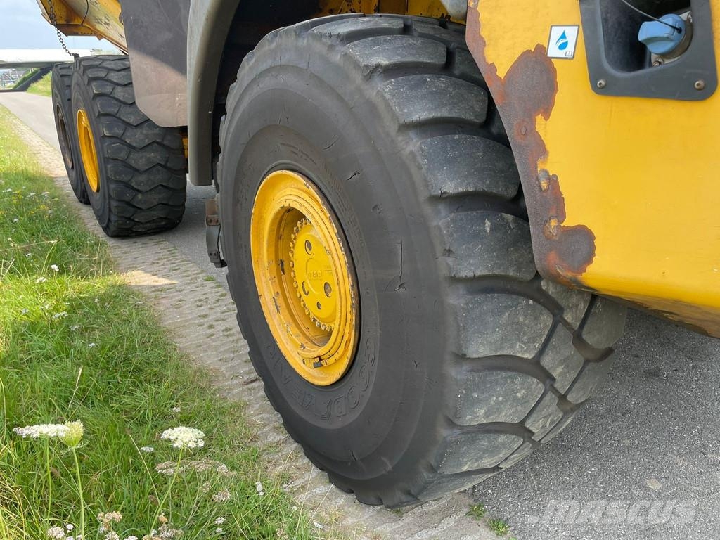 Bell B45E - CE certified Camiones articulados