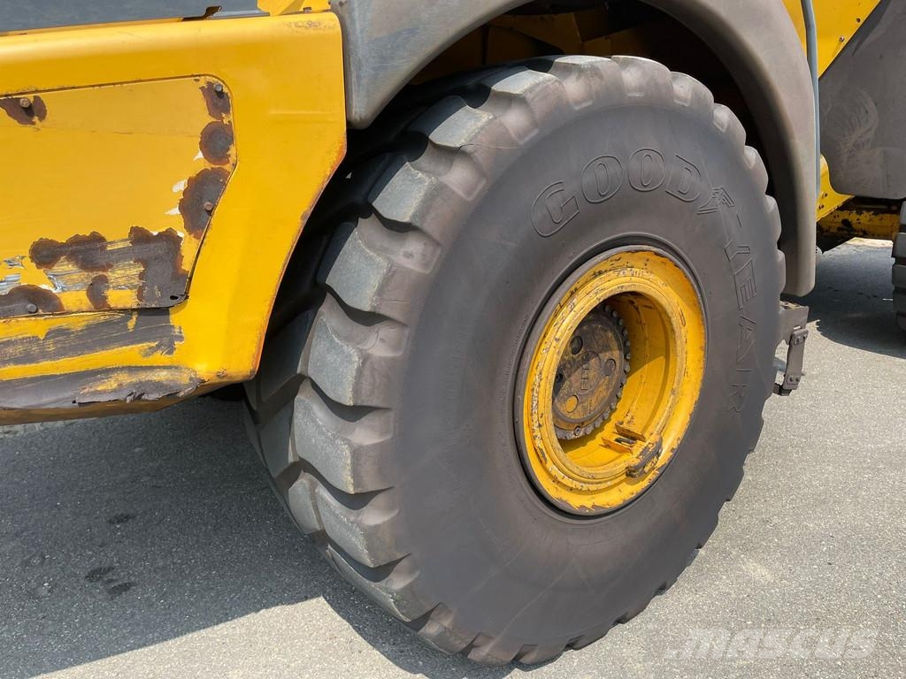 Bell B45E - CE certified Camiones articulados
