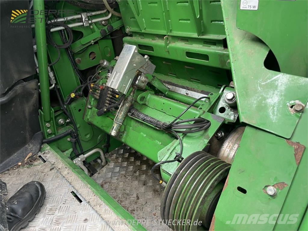 John Deere 8600 mit 460Plus Stalkbuster Farm machinery