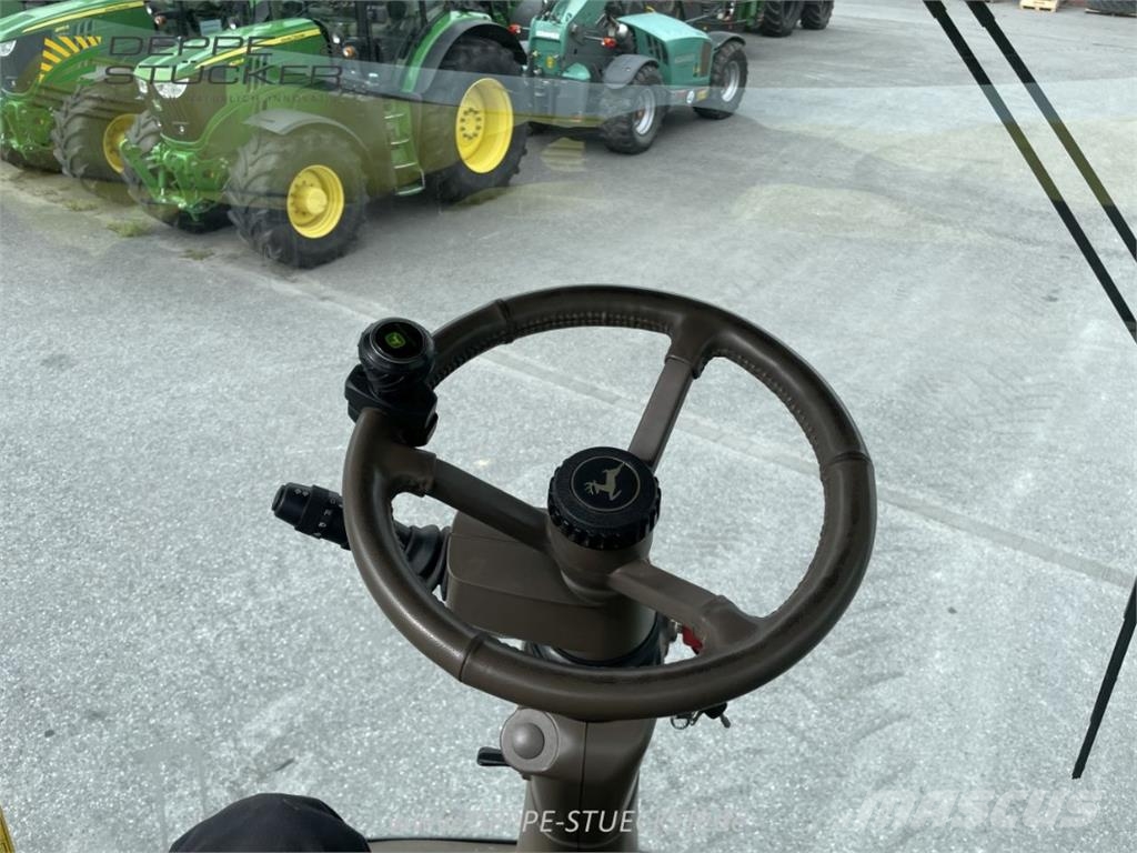 John Deere 8600 mit 460Plus Stalkbuster Farm machinery