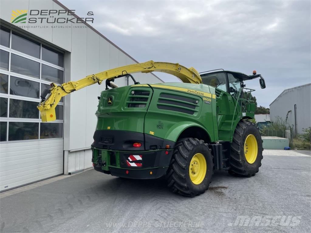 John Deere 8600 mit 460Plus Stalkbuster Farm machinery