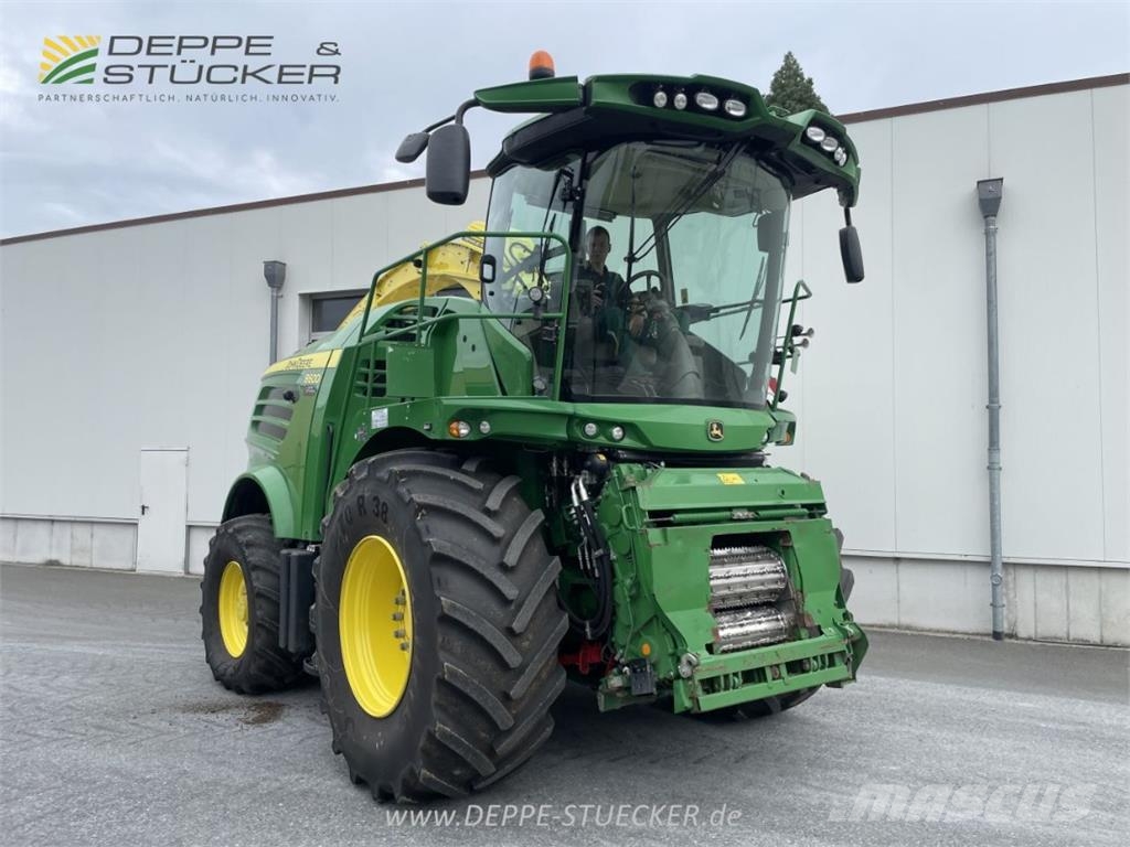 John Deere 8600 mit 460Plus Stalkbuster Farm machinery