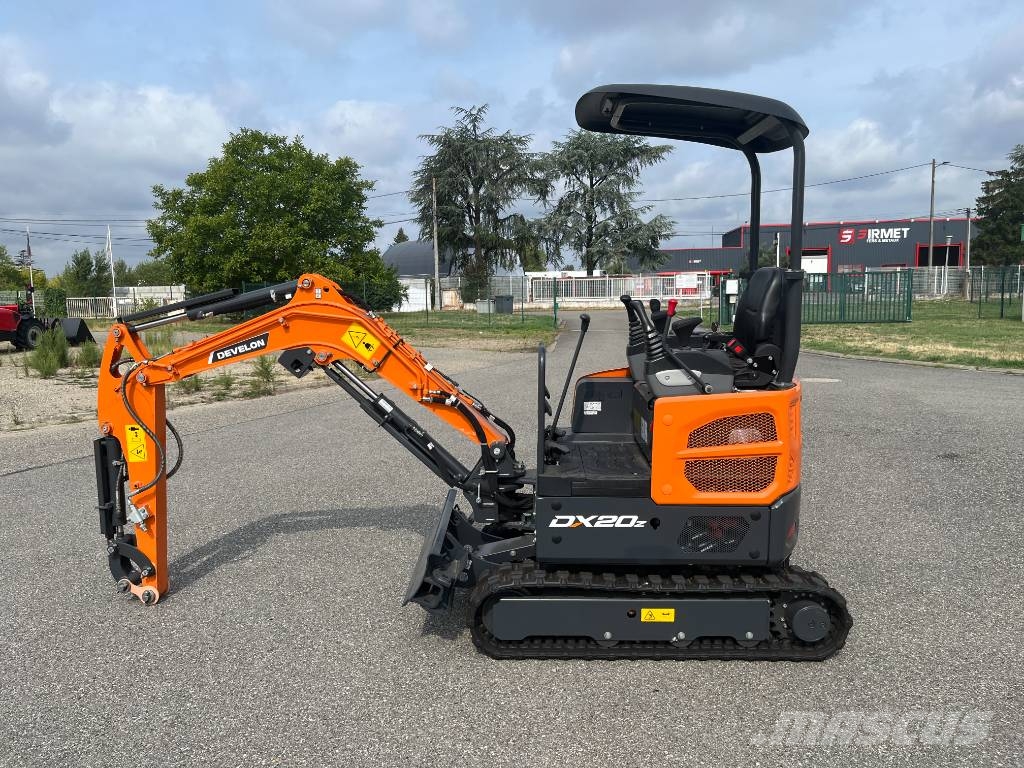 Develon DX 20 Z-7 حفارات صغيرة أقل من 7 طن (حفارات صغيرة)