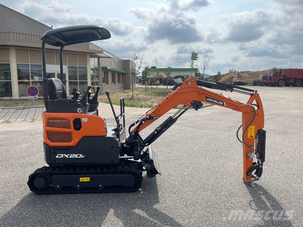 Develon DX 20 Z-7 حفارات صغيرة أقل من 7 طن (حفارات صغيرة)
