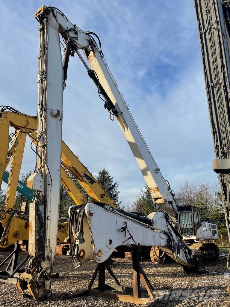 CAT 345C UHD High Reach Demolition 28 m Griovimo ekskavatoriai