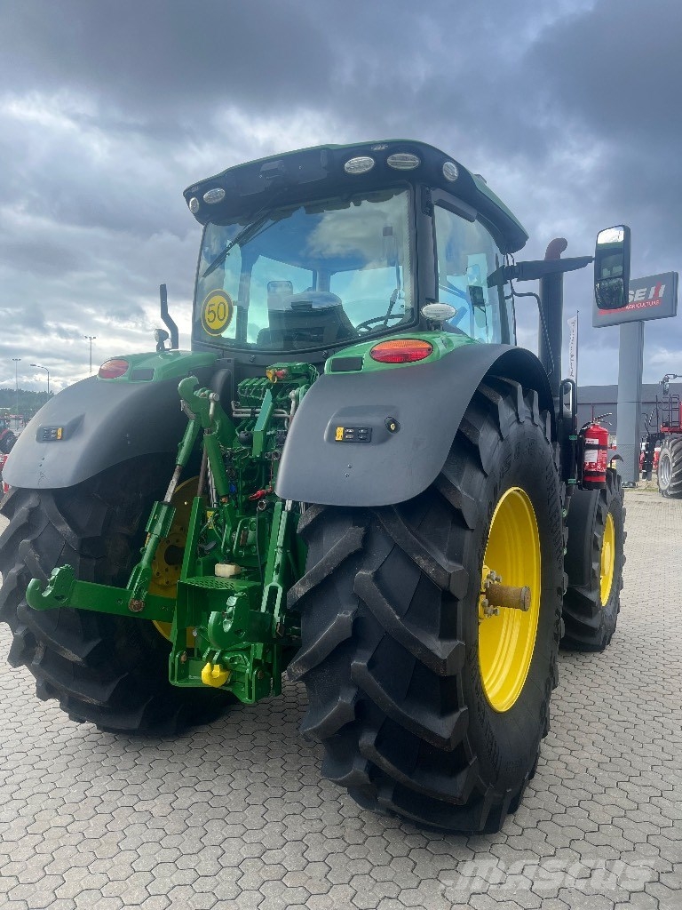 John Deere 6215 R Auto Power Premium Ed. 50km/h Tratores Agrícolas usados