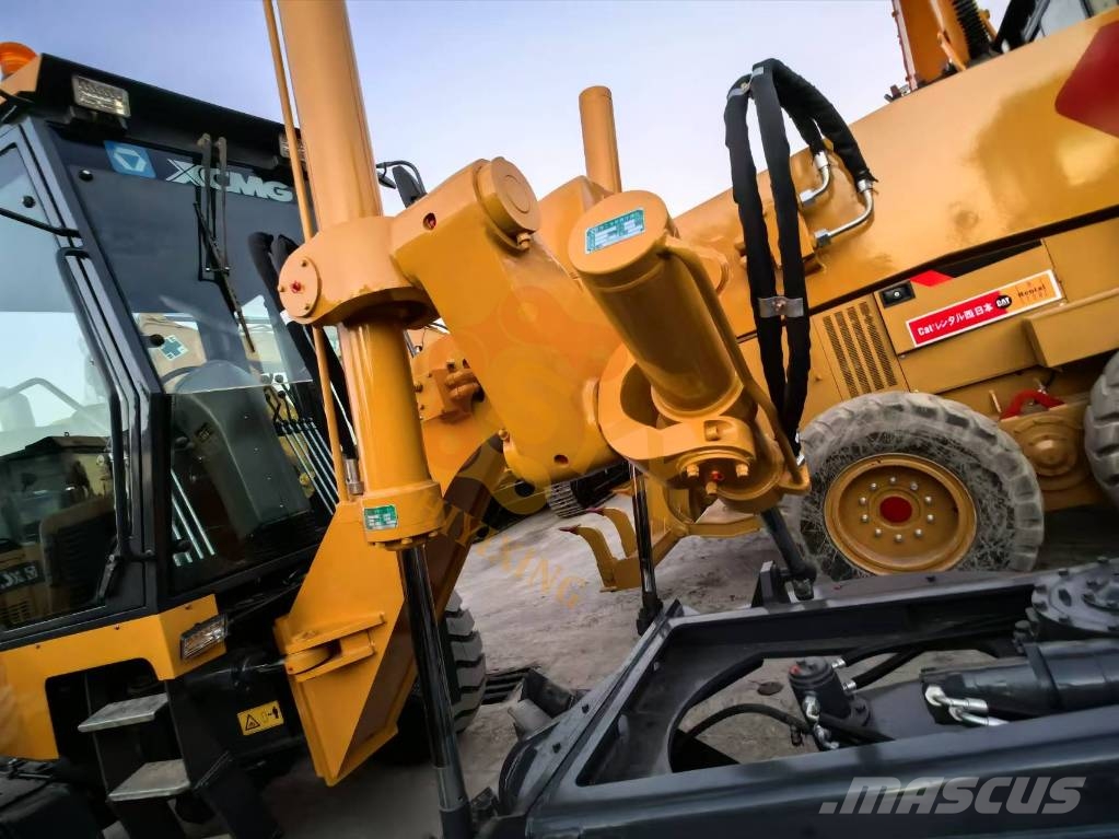 XCMG GR 215 Grejderi